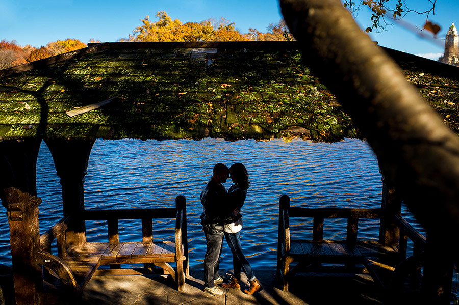 02_Colorful_Fall_Central_Park_Engagement
