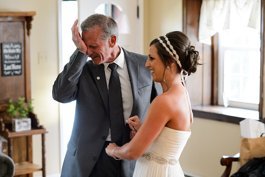 15_Best_Of_Fathers_at_Wedding
