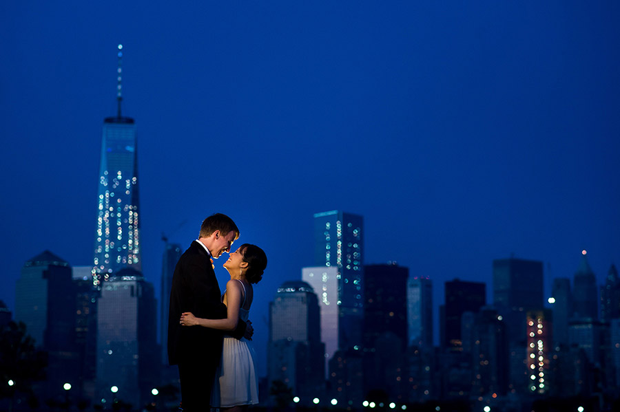 0045_Liberty-house-NY-emotional-wedding