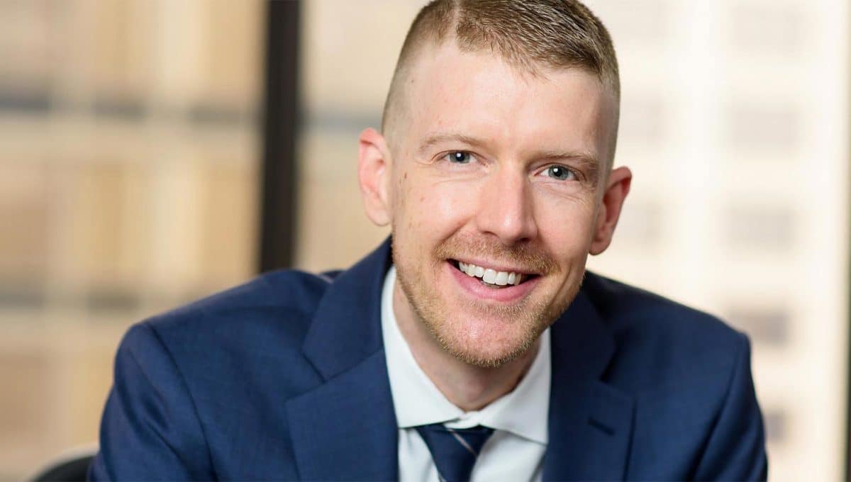 Daniel Moyer Headshot Gallery